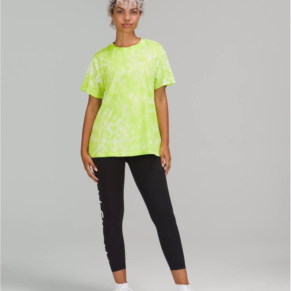 NWT Lululemon Tie Dye Tee Size 4 - Picture 2 of 5